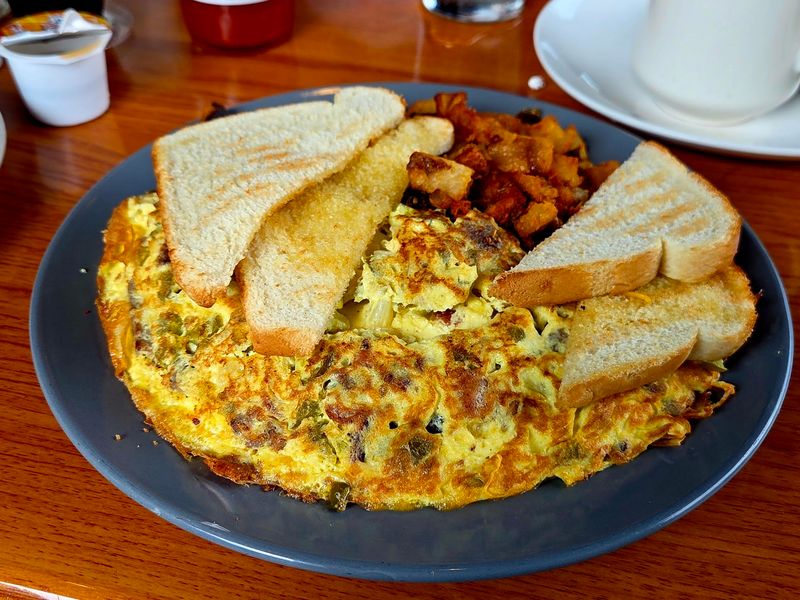 Breakfast That Never Clocks Out Breakfast That Never Clocks Out