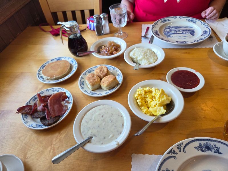 Breakfast Worth an Early Alarm Breakfast Worth an Early Alarm