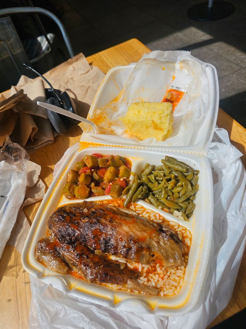 Brisket, Smoked Chicken, and the Barbecue Side Brisket, Smoked Chicken, and the Barbecue Side
