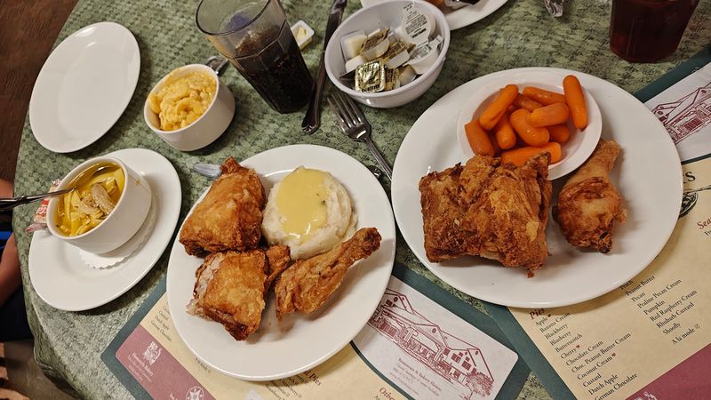 Broasted Chicken and Roast Beef Royalty Broasted Chicken and Roast Beef Royalty