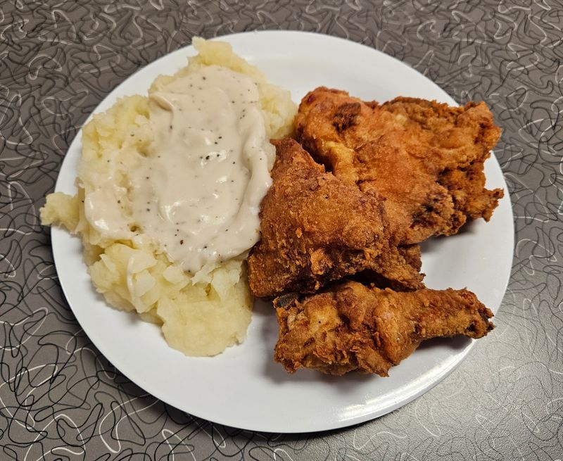 Broasted Chicken, the House Celebrity