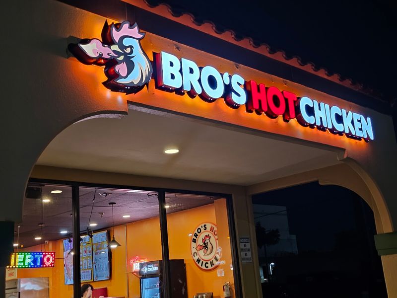 Bro's Hot Chicken, Miami, FL Bro's Hot Chicken, Miami, FL