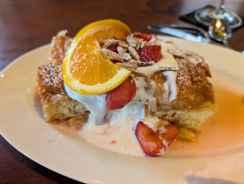 Brunch Hours and Weekend Rhythms Brunch Hours and Weekend Rhythms