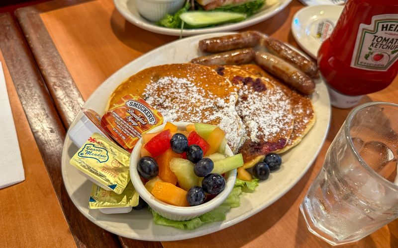 Brunch That Fills The Table