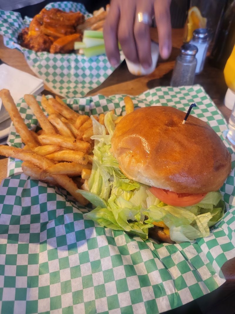 Burgers, Sandwiches, and a Fifteen-Line Menu Burgers, Sandwiches, and a Fifteen-Line Menu