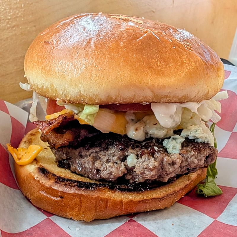 Burgers With a Flat Top Crust