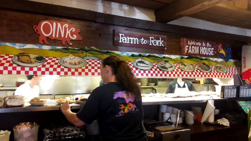 Busy Rooms and Friendly Faces Busy Rooms and Friendly Faces