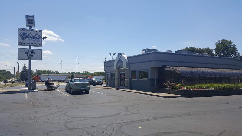 Carhops and the Art of Eating Carside