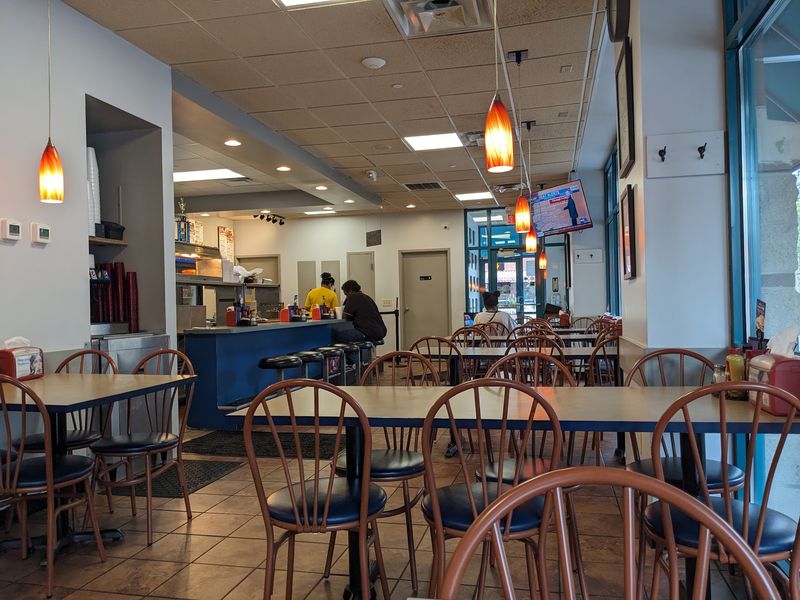 Casual Seats and a Quick Counter Casual Seats and a Quick Counter