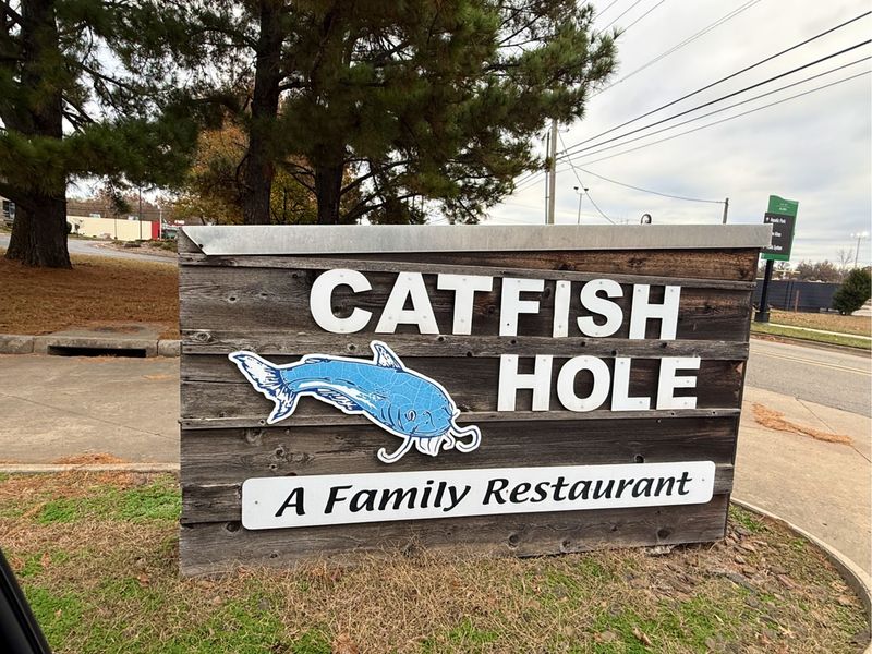 Catfish Hole Alma, Alma, AR