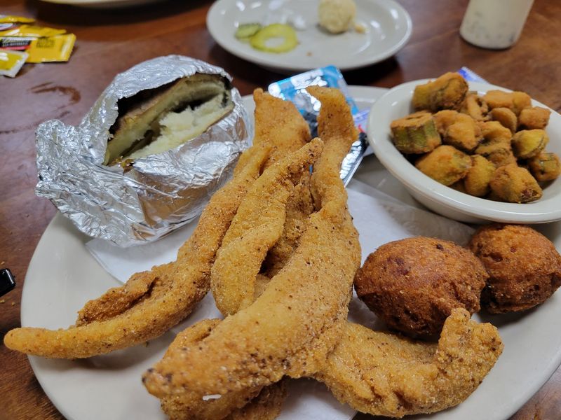 Catfish House, Ocilla, GA Catfish House, Ocilla, GA