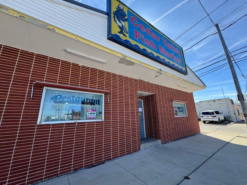 Cedar Valley Fish Market, Waterloo, IA