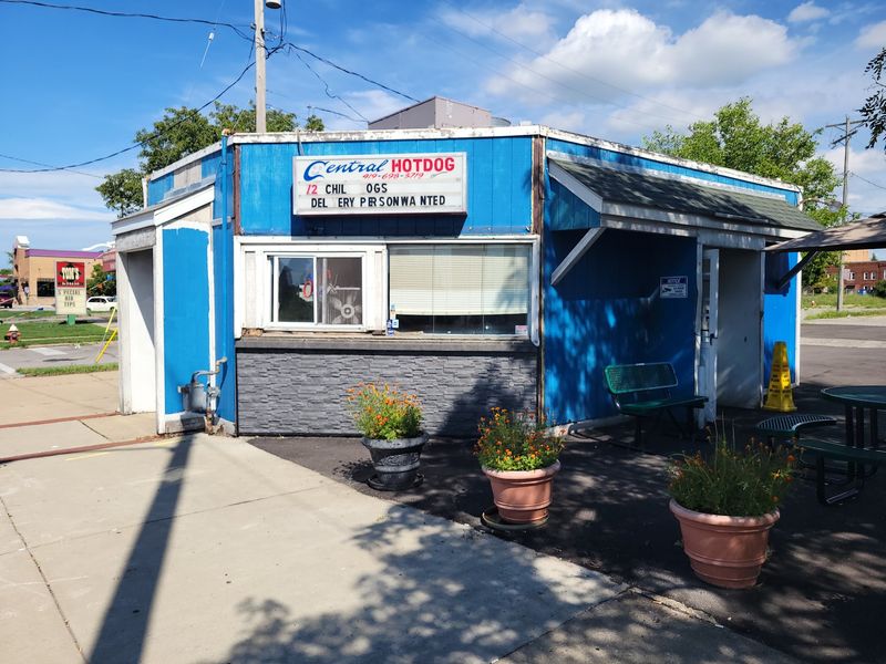 Central Hot Dog, Toledo, OH