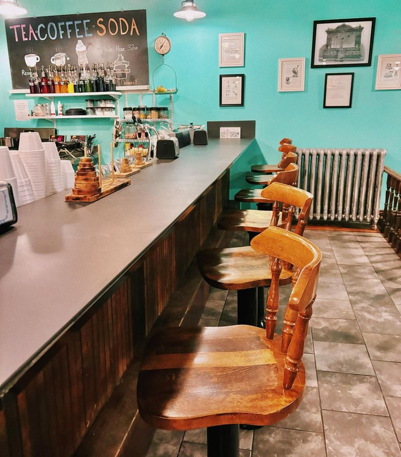 Chantilly Goods Ice Cream Shoppe, Weissport, PA