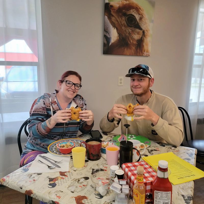 Chickens on the Walls, Neighbors at the Table
