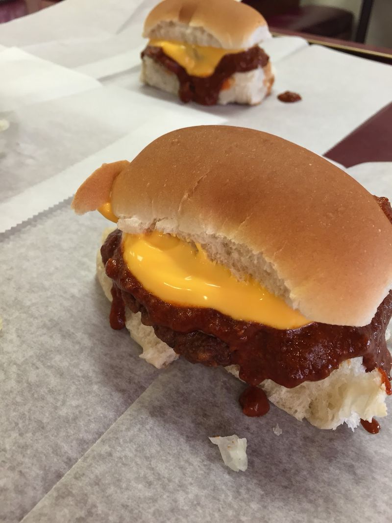 Chili Burgers and Gravy Fries Chili Burgers and Gravy Fries