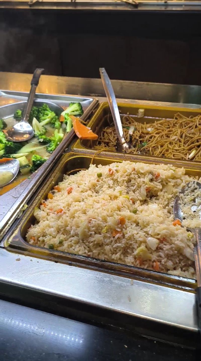 Chinese Favorites and American Comfort Food