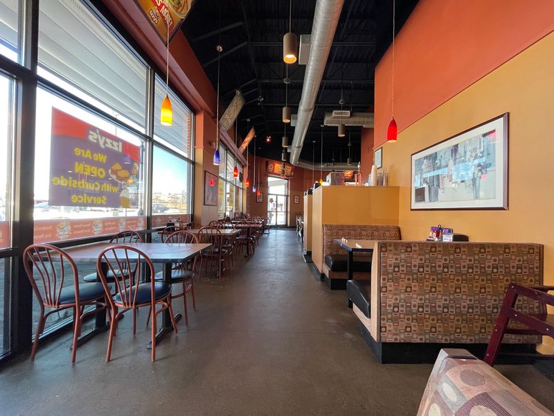 Clean Tables and Friendly Faces Clean Tables and Friendly Faces