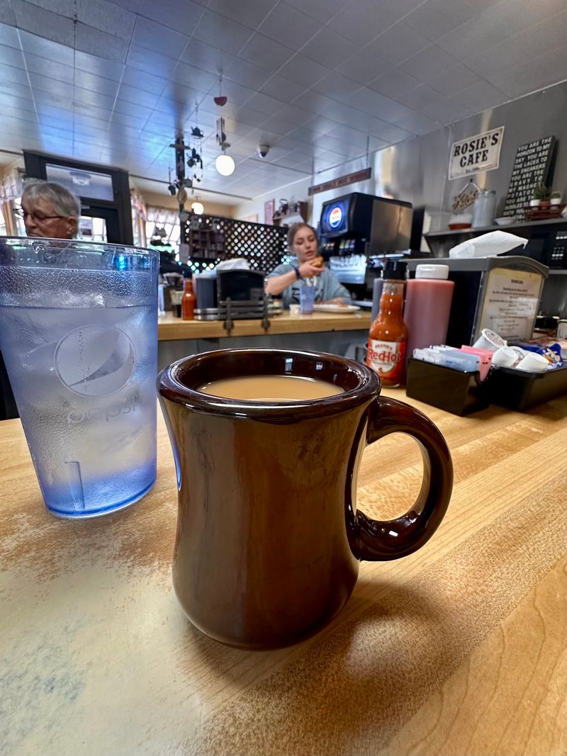 Coffee Cups That Never Run Dry