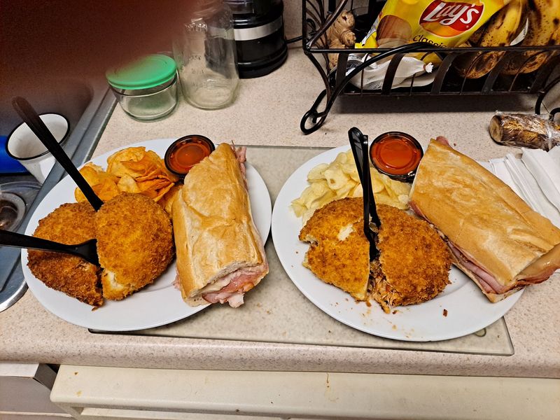 Combo Deals and Lunch Specials