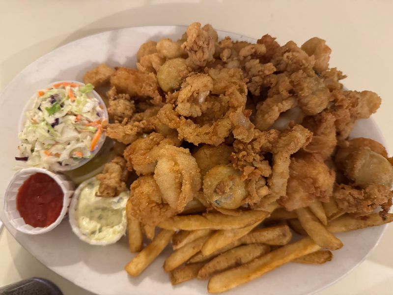 Combo Plates and Fried Favorites Combo Plates and Fried Favorites