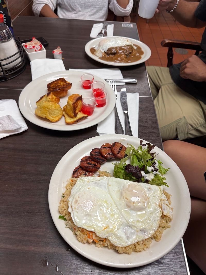 Comfort Food That Draws Breakfast Crowds Comfort Food That Draws Breakfast Crowds