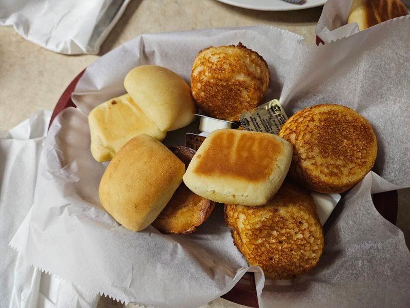 Cornbread, Rolls, and Other Table Staples Cornbread, Rolls, and Other Table Staples