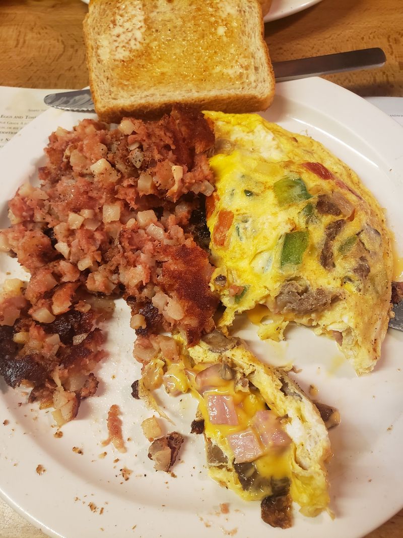 Corned Beef Hash and Lunchtime Heavyweights Corned Beef Hash and Lunchtime Heavyweights
