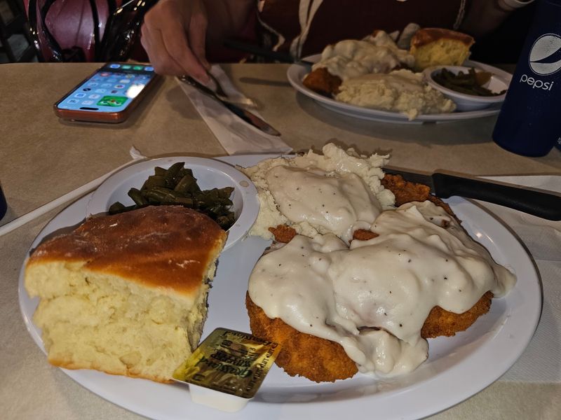 Country Bob's Cafe, St James, MO