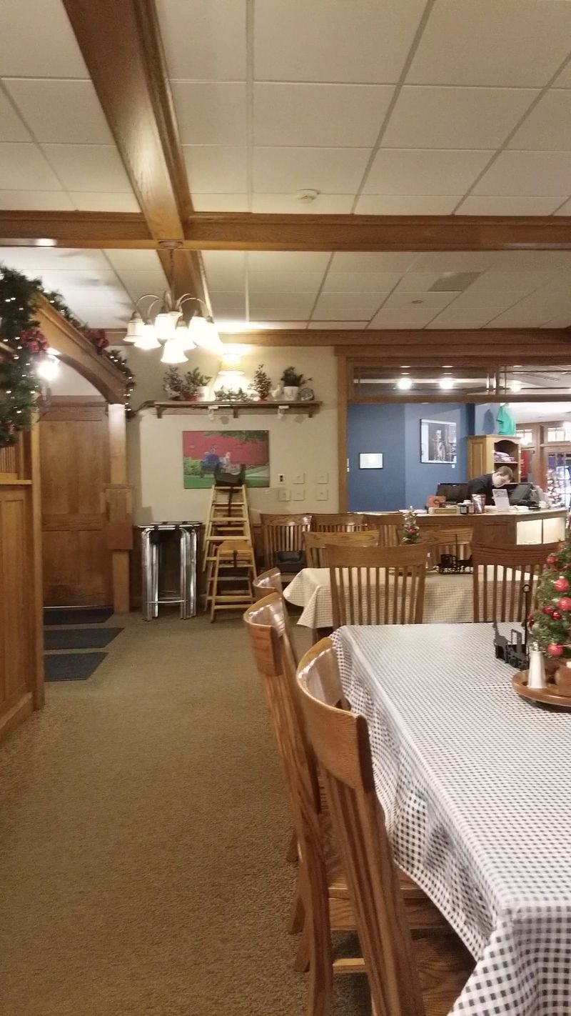 Country Charm Without the Screens
