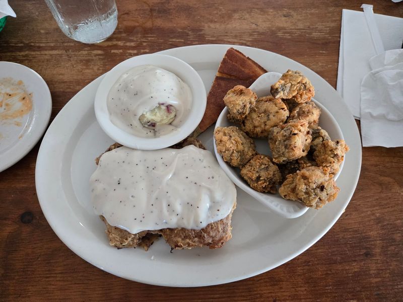 Country Fried Steak, Barbecue, and Big Southern Plates Country Fried Steak, Barbecue, and Big Southern Plates