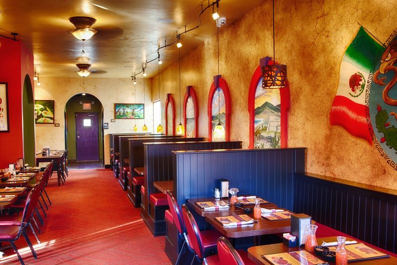 Cozy Cantina, Family-Style Welcome