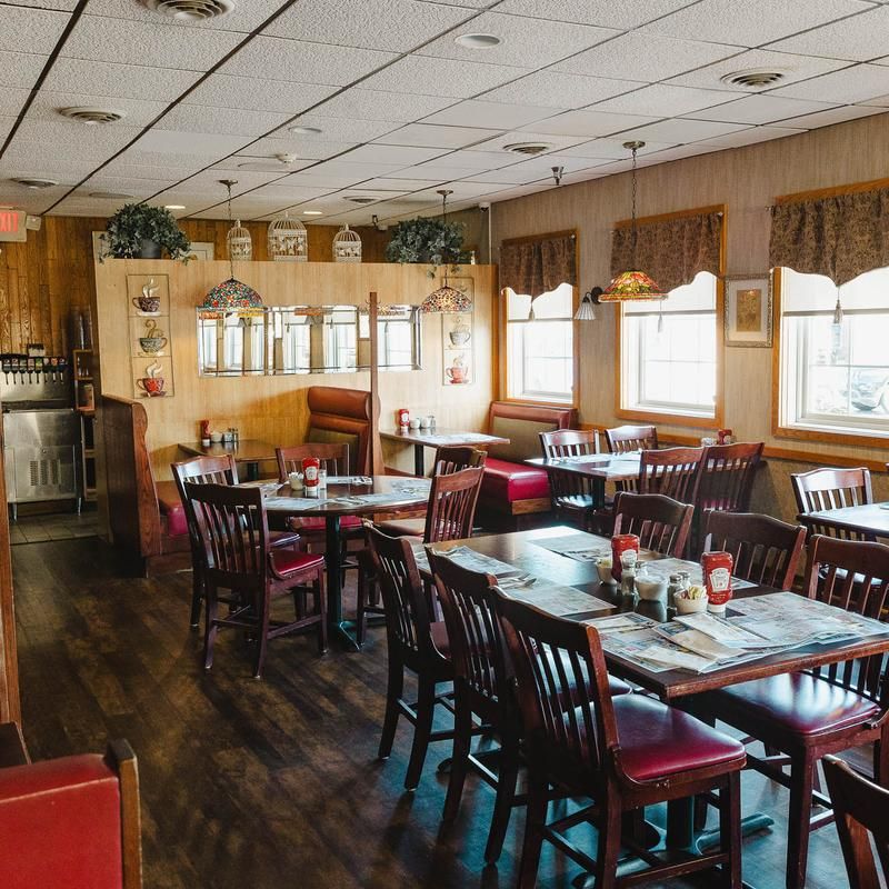 Decades of Diner Loyalty