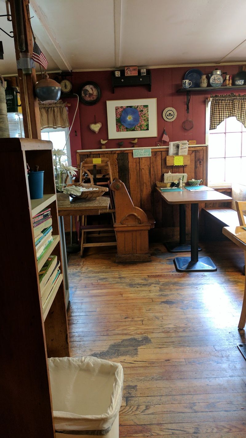 Decades of Regulars and a New Chapter