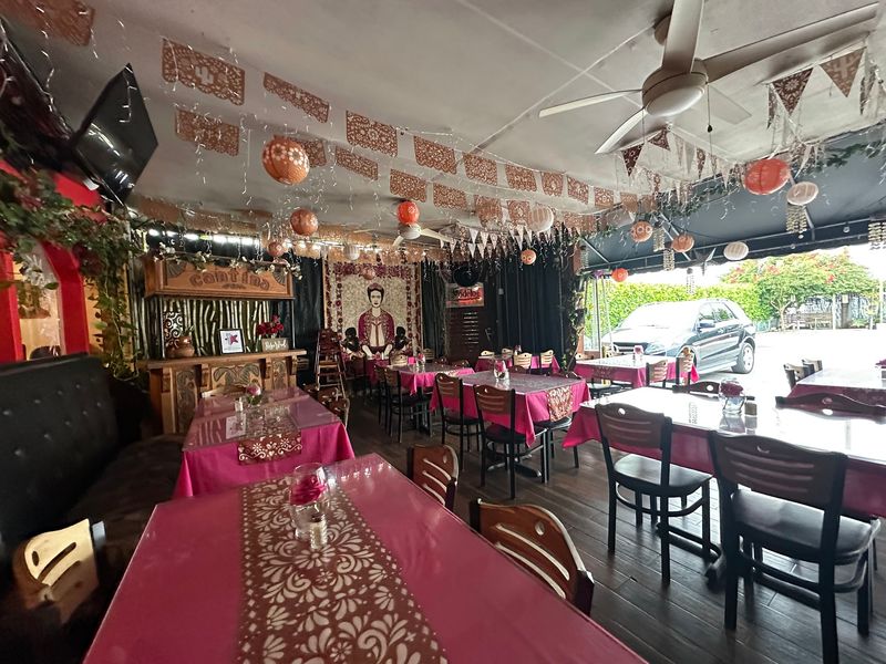 Decor That Does the Traveling for You