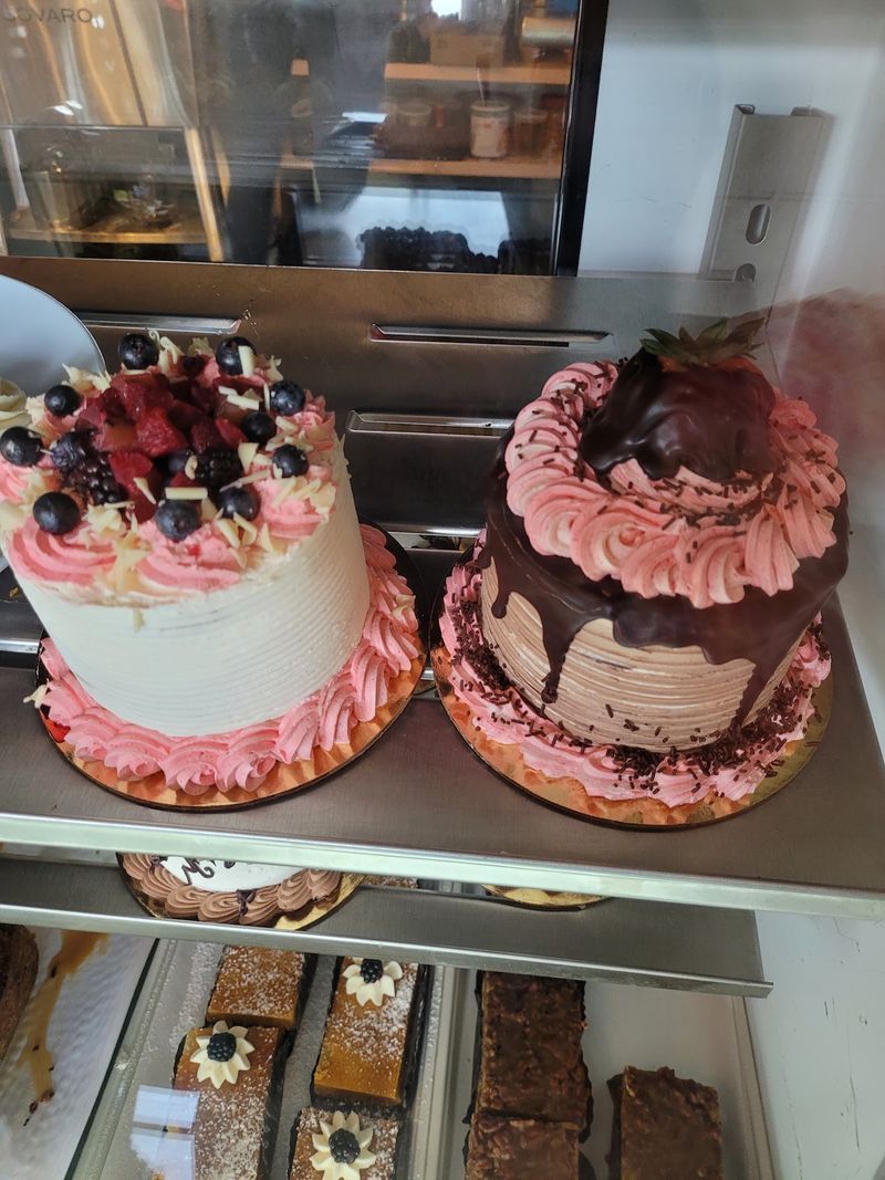 Dessert Cases Worth Lingering Over Dessert Cases Worth Lingering Over