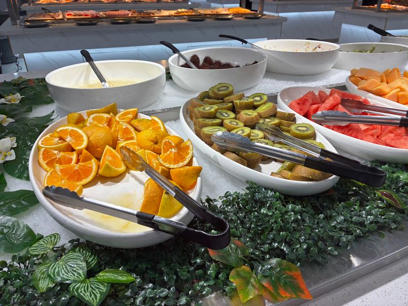 Desserts and a Fruit Bar Finale Desserts and a Fruit Bar Finale