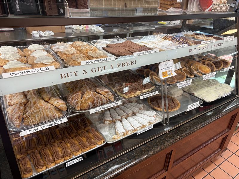 Dewey's Bakery, Winston-Salem, NC