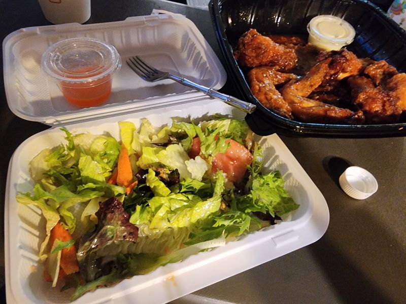 Dine-In Versus Takeout