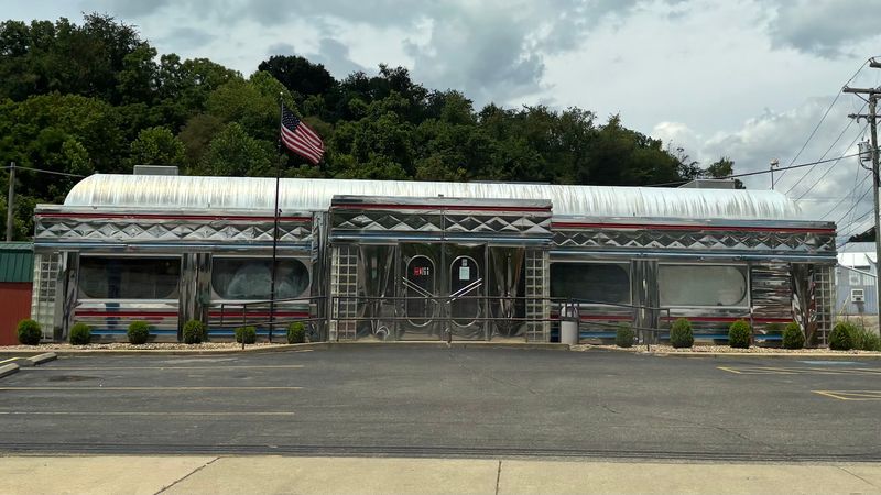 Diner 23/ Maddy's Diner 23, LLC, Waverly, OH