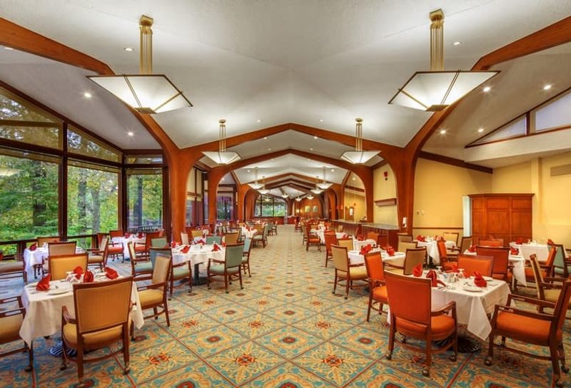 Dining Without the Daily Cooking