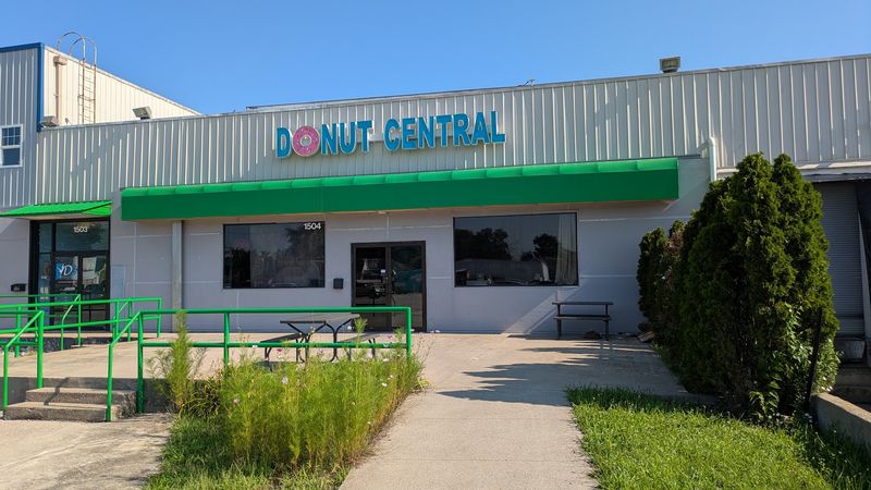 Donut Central, Columbus, IN Donut Central, Columbus, IN