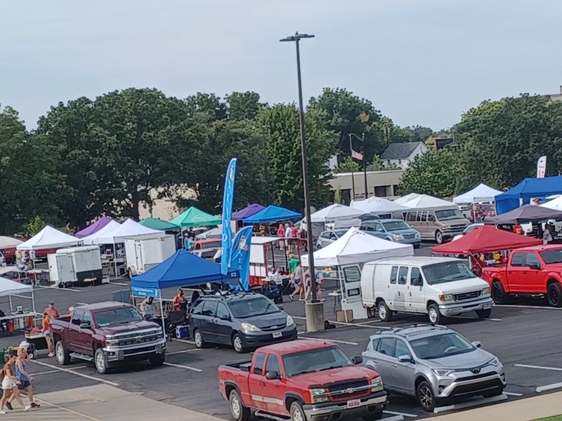 Downtown Topeka Farmer's Market, Topeka, KS