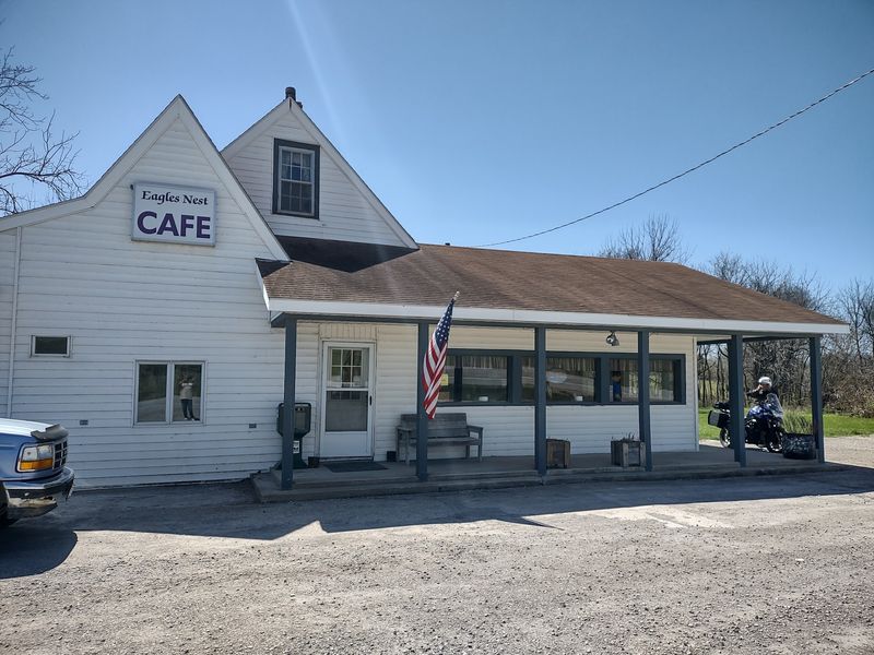 Eagles Nest Cafe, Meadville, MO