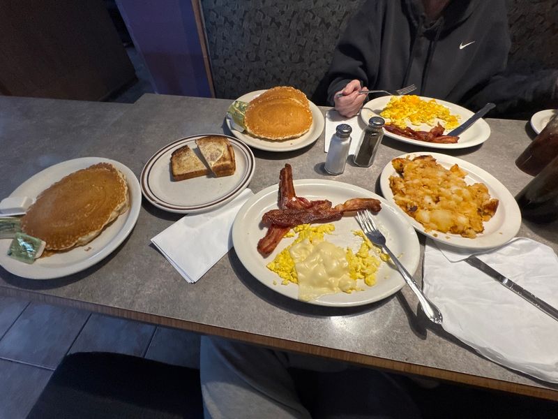 East Gate Luncheonette, Waterbury, CT