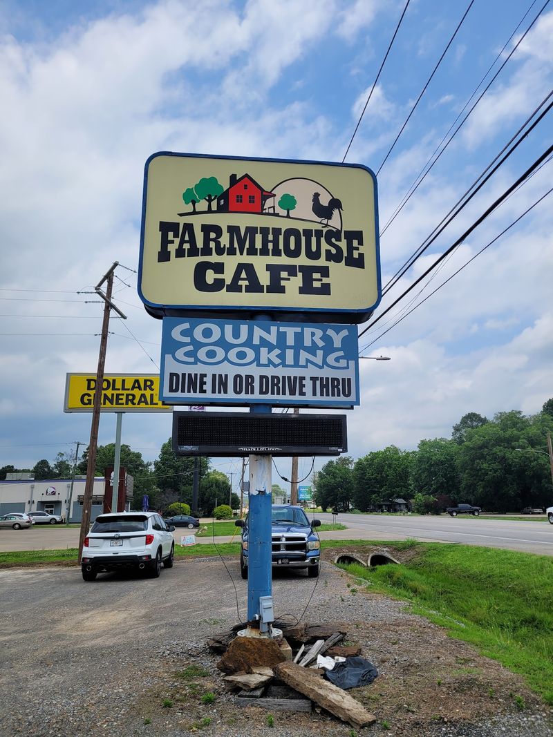 Easy to Reach Right Off the Interstate
