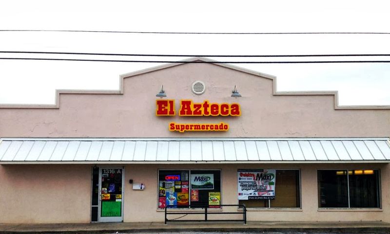 El Ázteca Supermercado y Taquería, Athens, AL