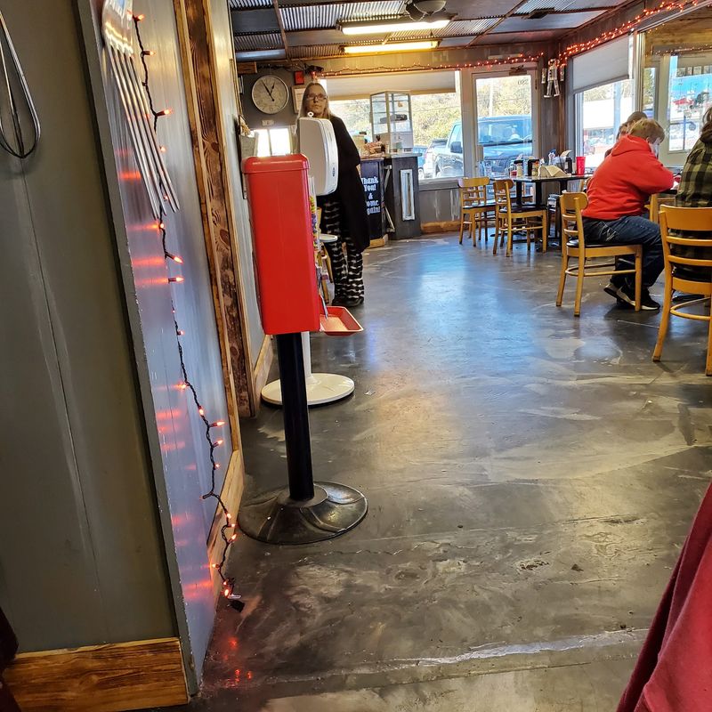 Elbow Room Is Limited, Friendliness Is Not Elbow Room Is Limited, Friendliness Is Not