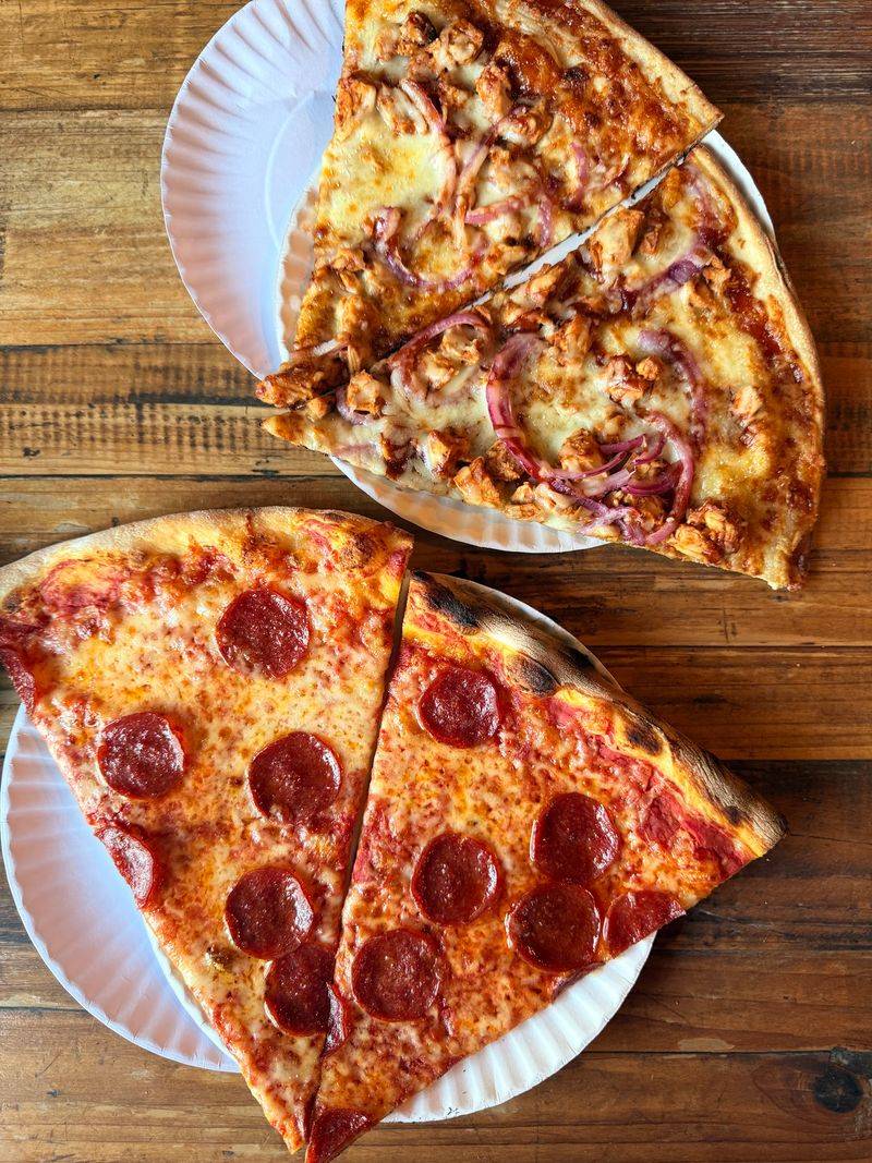 Est Est Est Pizza & Restaurant, New Haven, CT Est Est Est Pizza & Restaurant, New Haven, CT