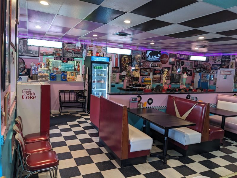 Famous 50's Diner, Bridgeport, CT Famous 50's Diner, Bridgeport, CT